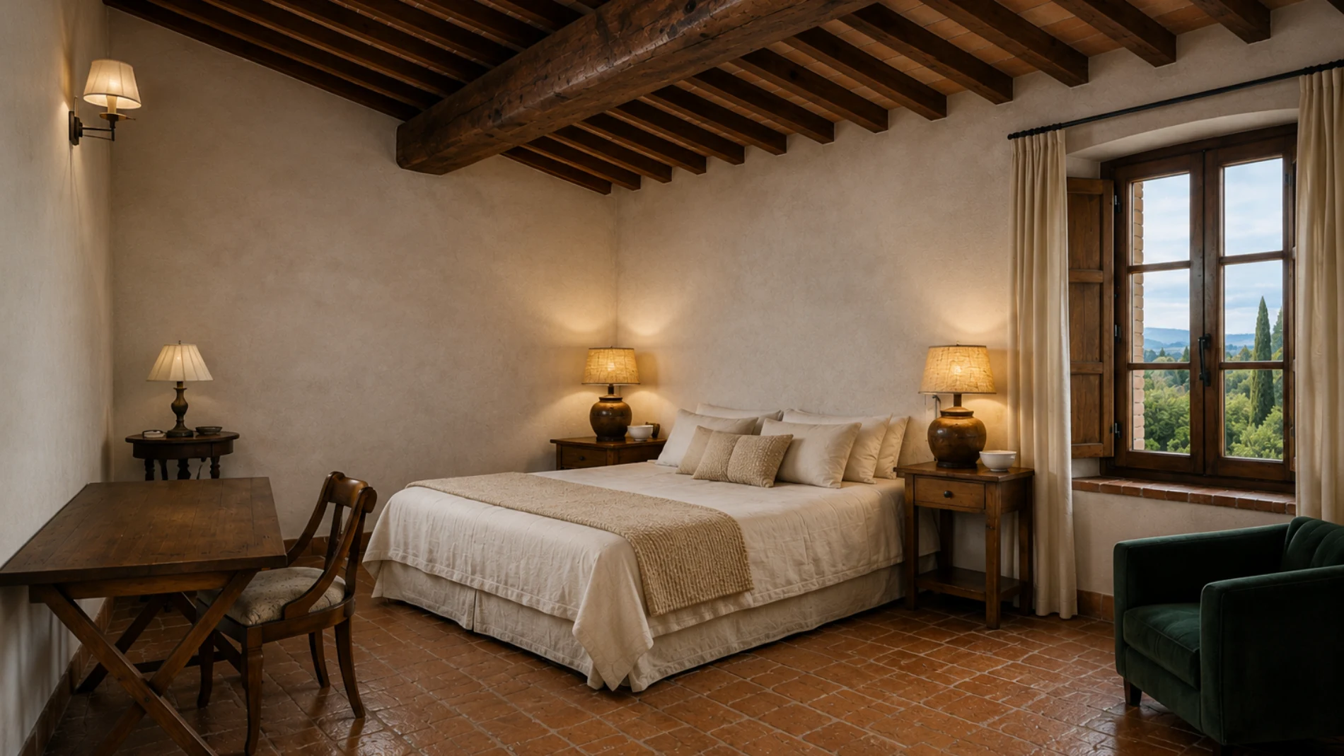 Spacious double room with wooden beams, desk and views over the Tuscan countryside near Siena - Castello di Leonina, BZAR hotels in Tuscany